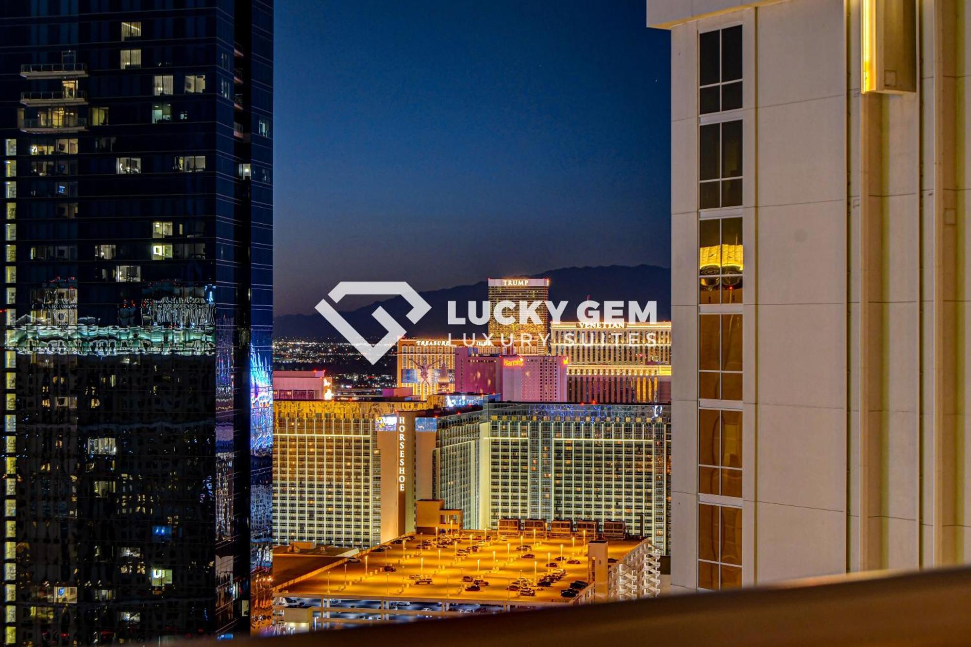 Lucky Gem Penthouse & Luxury Suites At Signature Resort, Balcony Strip View 3505 Las Vegas Dış mekan fotoğraf