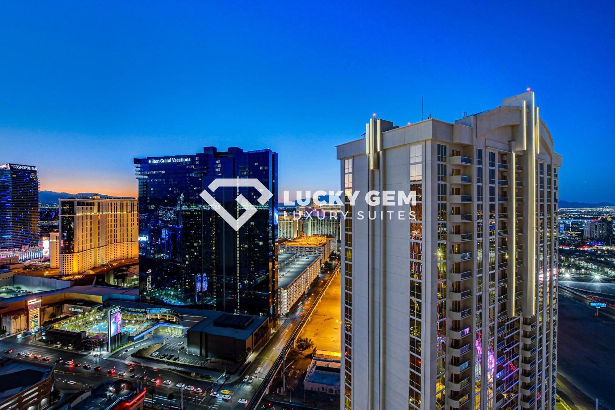 Lucky Gem Penthouse & Luxury Suites At Signature Resort, Balcony Strip View 3505 Las Vegas Dış mekan fotoğraf