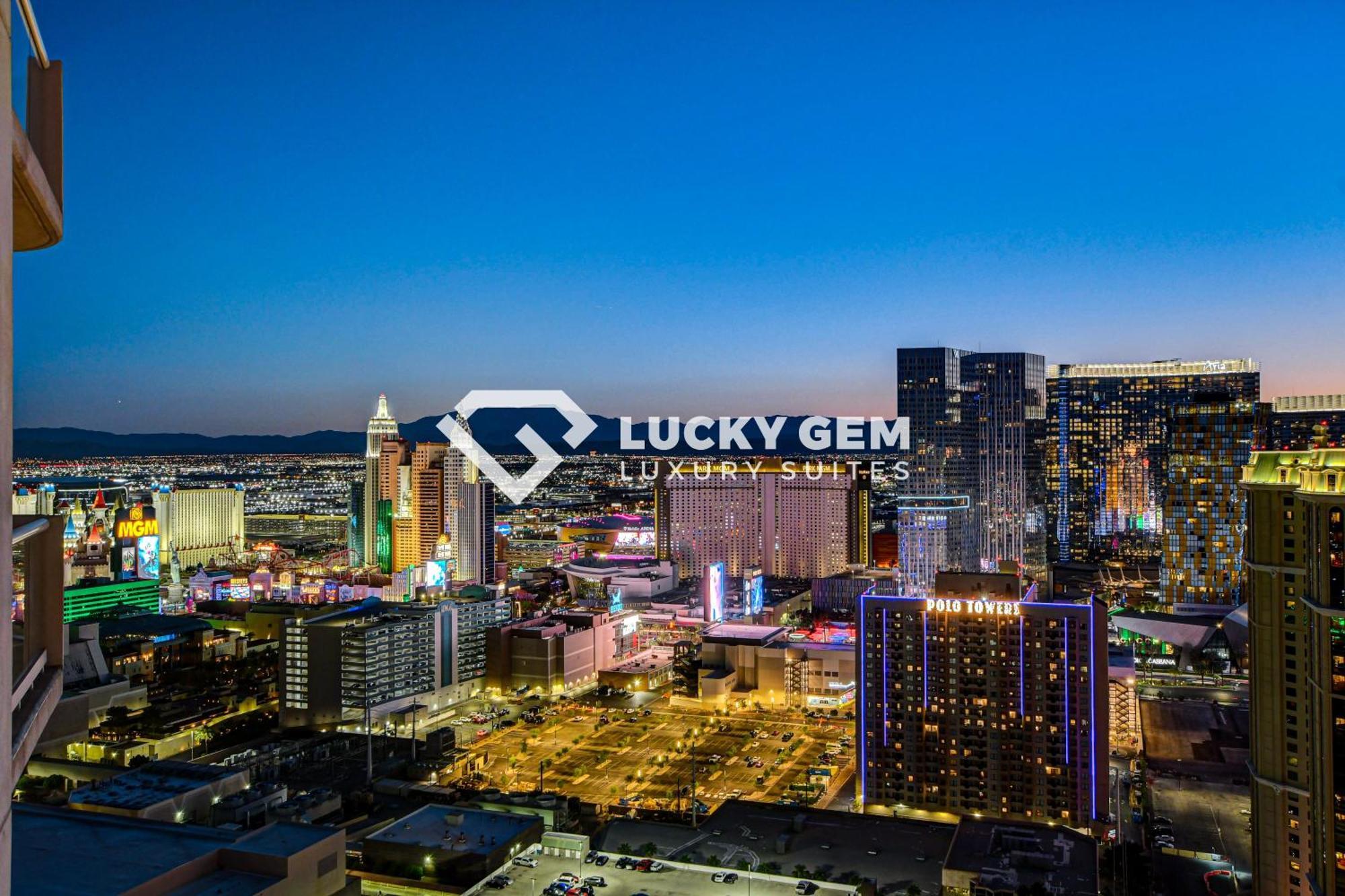 Lucky Gem Penthouse & Luxury Suites At Signature Resort, Balcony Strip View 3505 Las Vegas Dış mekan fotoğraf
